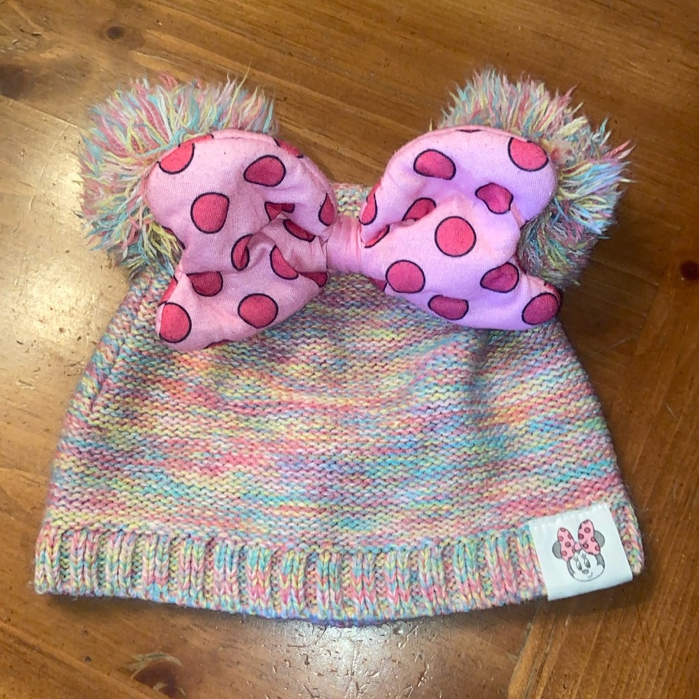 Disney Minnie Mouse Bow Beanie
Xsmall/small fits size 3-6
100 polyester
Pastels